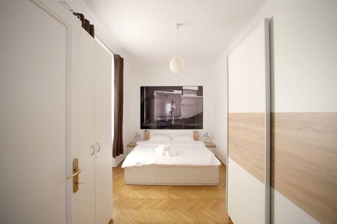 Apartma Skyscraper Tour As *